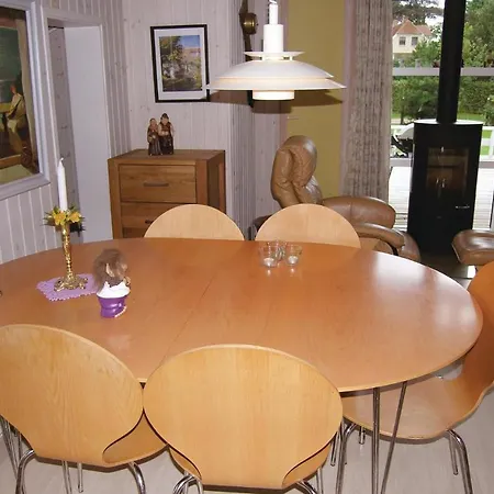 Three-bedroom In Prázdninový dům *
